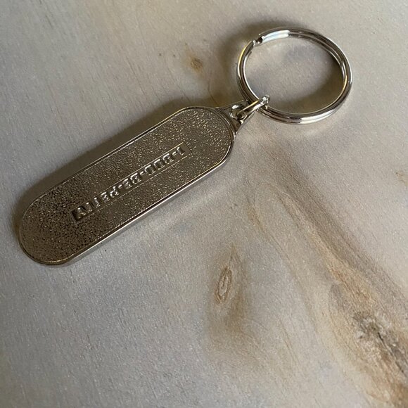 Richard Petty Driving Experience BE PETTY Souvenir Keychain Silver Tone nascar - Picture 5 of 6